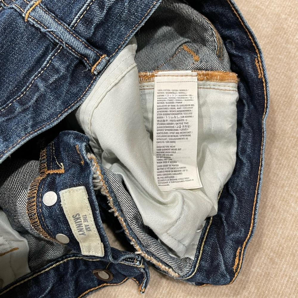 Abercrombie & Fitch Medium Wash Straight Leg Button Fly Denim Blue Jeans Men Boy - Picture 13 of 13